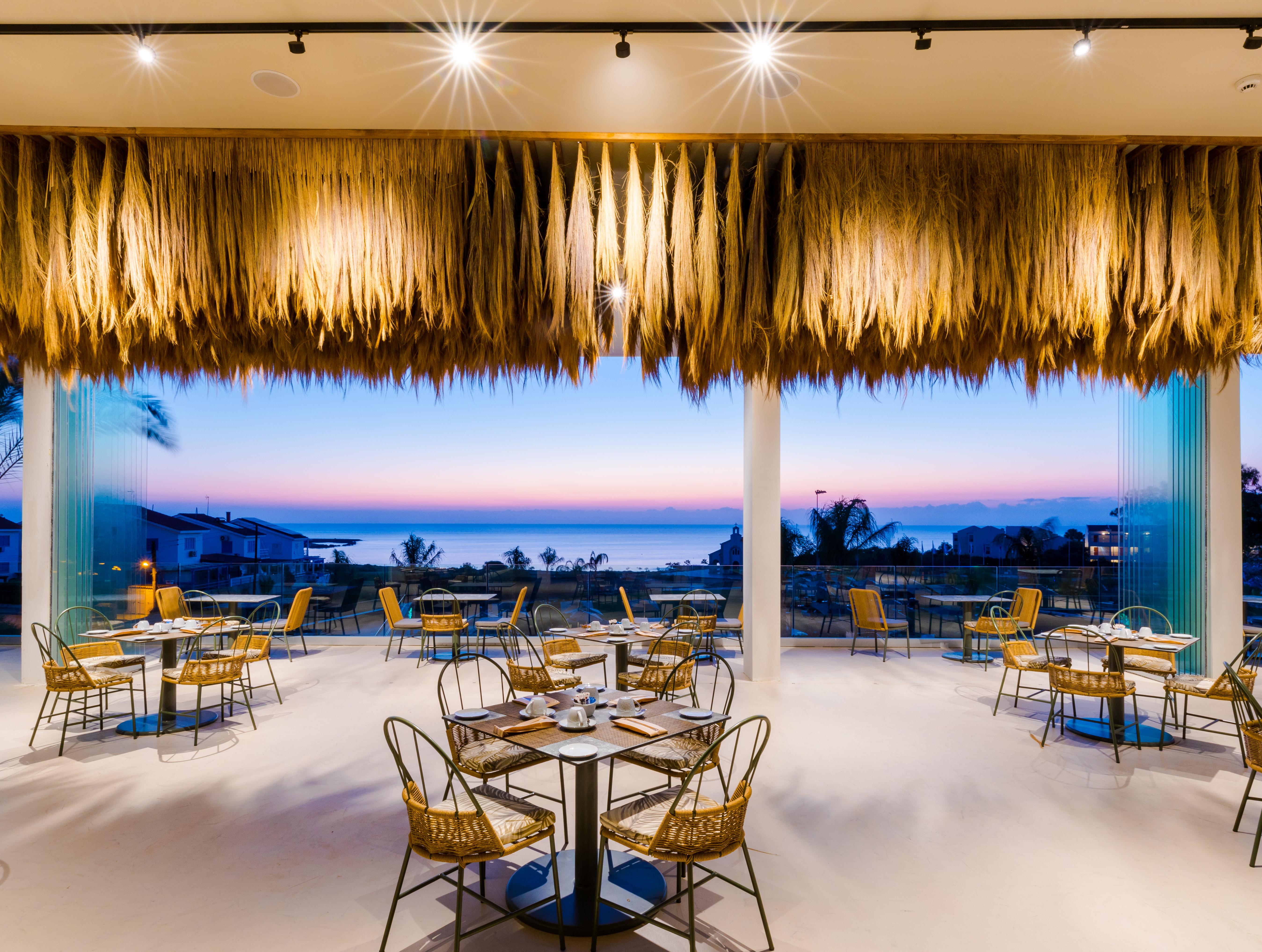 Iris Beach Hotel Protaras Ngoại thất bức ảnh