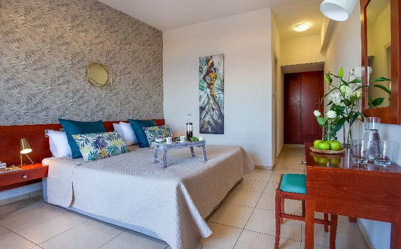Iris Beach Hotel Protaras Ngoại thất bức ảnh